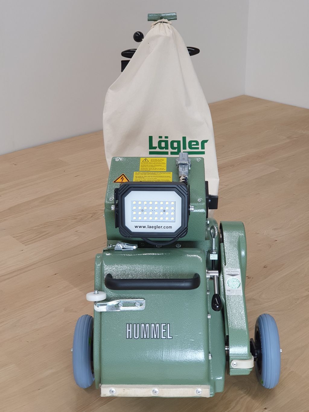 מכונת ליטוש לפרקטים ודקים | HUMMEL LED