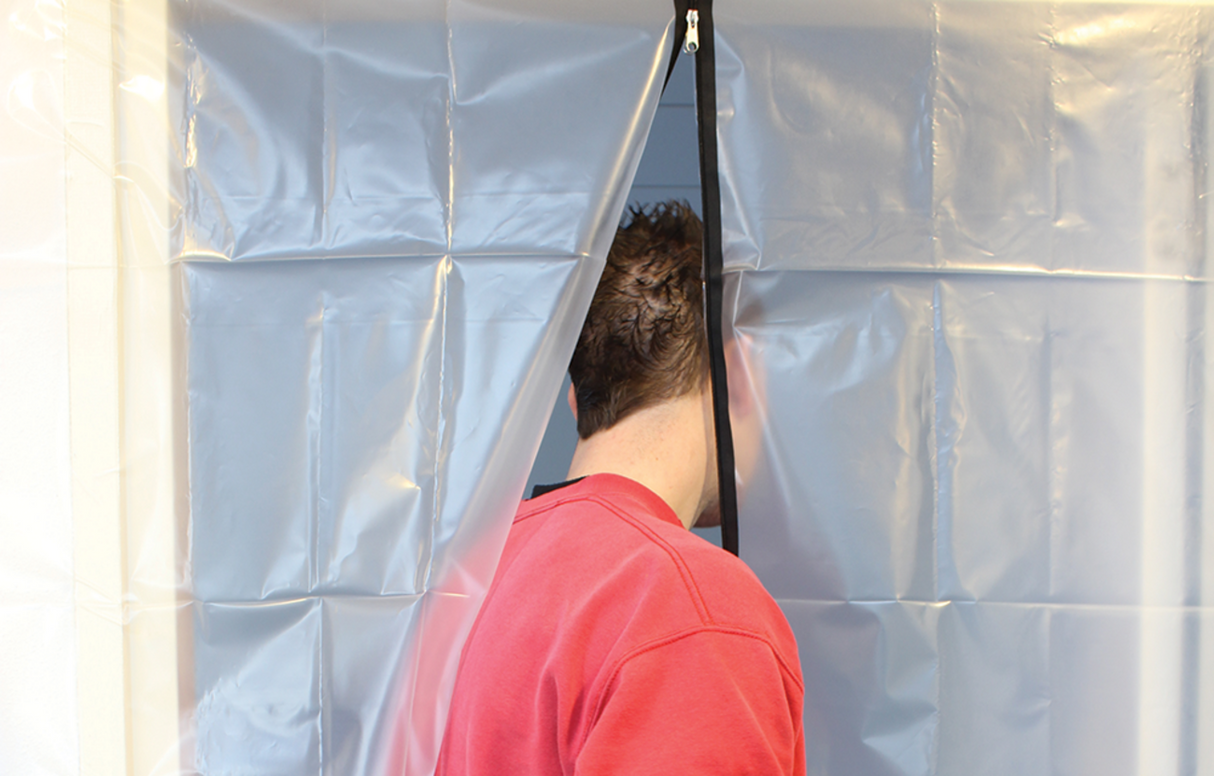 Dust Door | מחסום אבק שקוף לפתחים זמניים